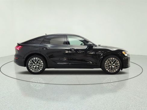 Used 2024 Audi Q8 e-tron Premium Plus w/ Premium Plus Package AWD/4WD image 4