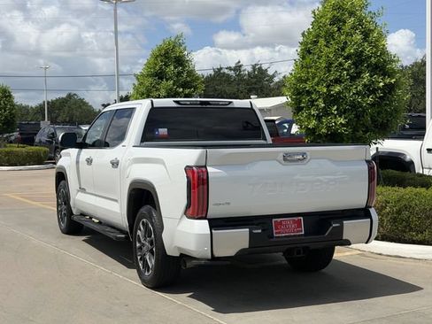 Used 2024 Toyota Tundra Limited AWD/4WD image 5