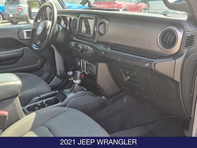 Used 2021 Jeep Wrangler Unlimited Sport AWD/4WD image 25