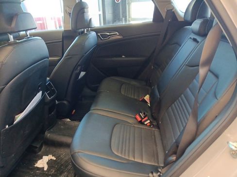 Certified 2023 Kia Sportage SX image 17