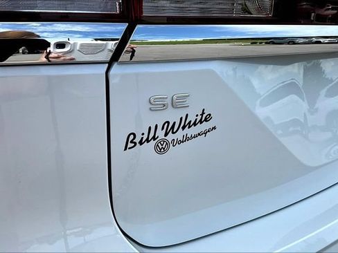 New 2026 Volkswagen Atlas SE FWD image 9