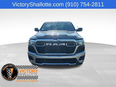 Certified 2025 RAM 1500 Big Horn AWD/4WD image 3