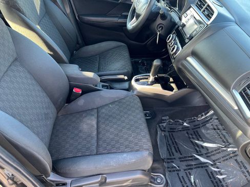 Used 2015 Honda Fit LX image 24