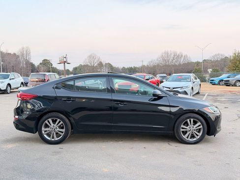 Used 2017 Hyundai Elantra Value Edition image 6