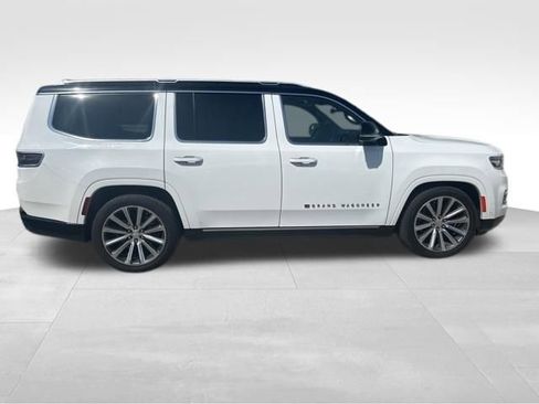 Used 2023 Jeep Grand Wagoneer Series II AWD/4WD image 8