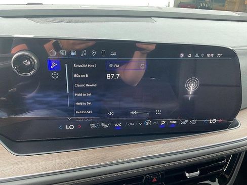 New 2025 Chevrolet Suburban High Country image 17