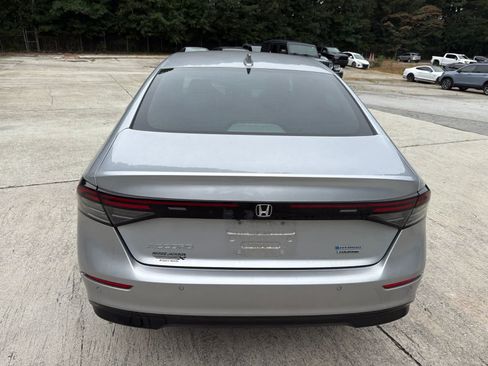 Used 2024 Honda Accord Touring image 10