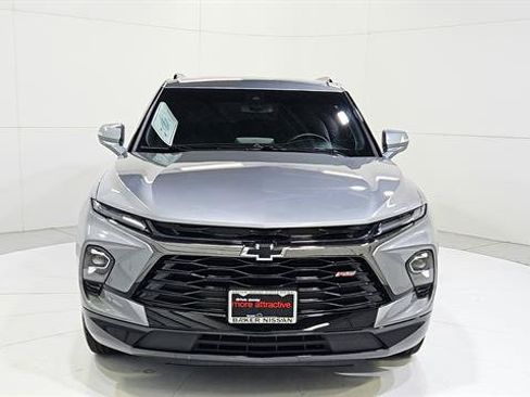 Used 2025 Chevrolet Blazer RS FWD image 2