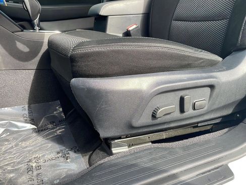 Used 2017 Subaru Outback 2.5i Premium image 28