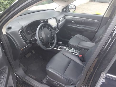 Used 2019 Mitsubishi Outlander GT AWD/4WD image 7