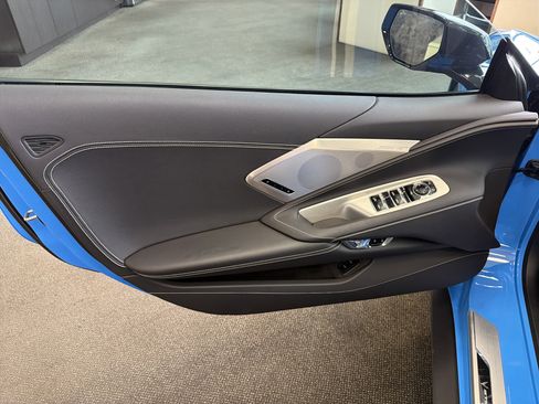 Used 2022 Chevrolet Corvette Stingray Preferred Conv w/ Z51 Performance Package image 9