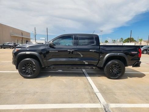 Used 2024 Chevrolet Colorado Trail Boss AWD/4WD image 4