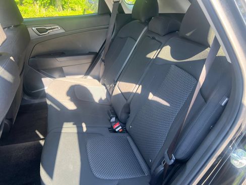 Used 2025 Kia Sportage LX FWD image 21