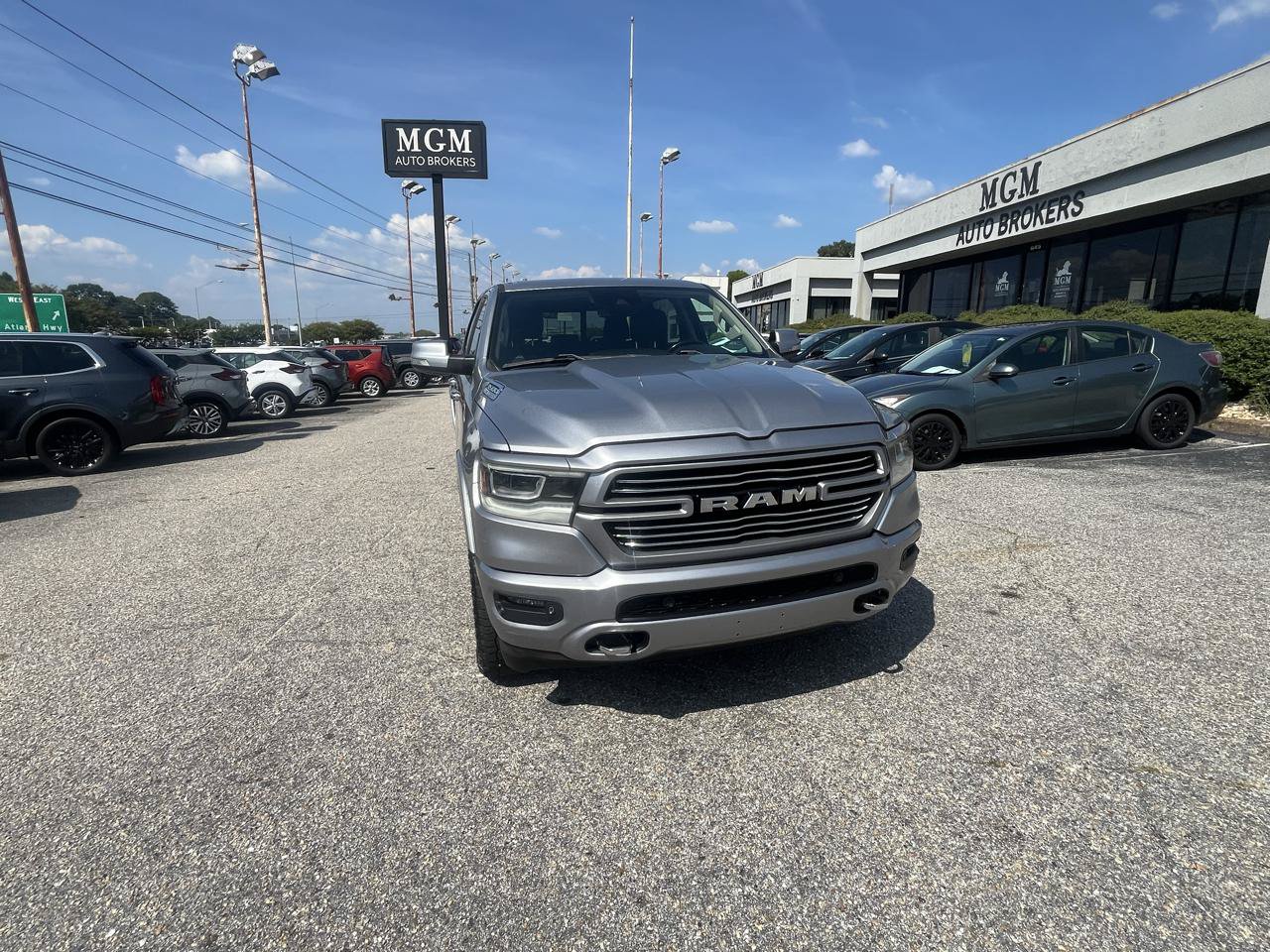 Used 2021 RAM 1500 Laramie w/ Laramie Southwest Edition AWD/4WD image 3