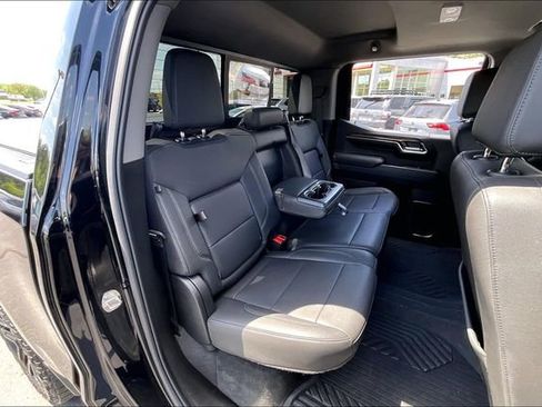 Used 2024 Chevrolet Silverado 1500 LT Trail Boss w/ LT Trail Boss Premium Package image 27