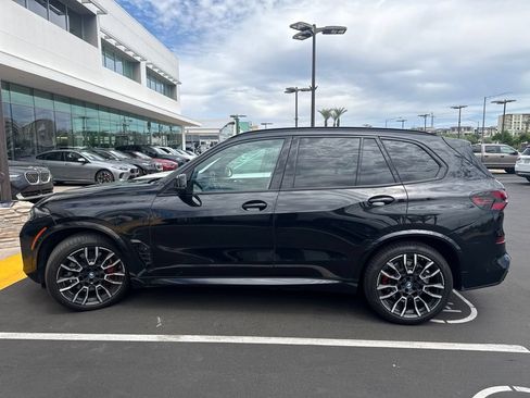 Used 2024 BMW X5 xDrive50e w/ M Sport Package AWD/4WD image 3