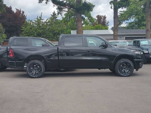 New 2026 RAM 1500 Big Horn AWD/4WD image 8