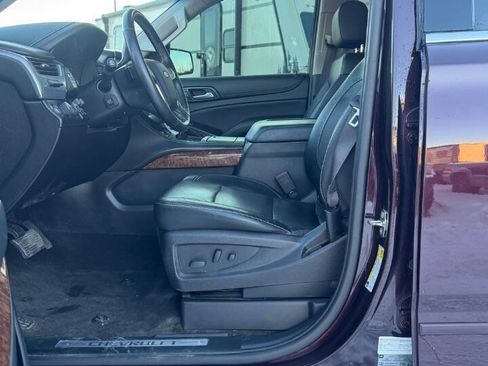 Used 2017 Chevrolet Suburban Premier image 8
