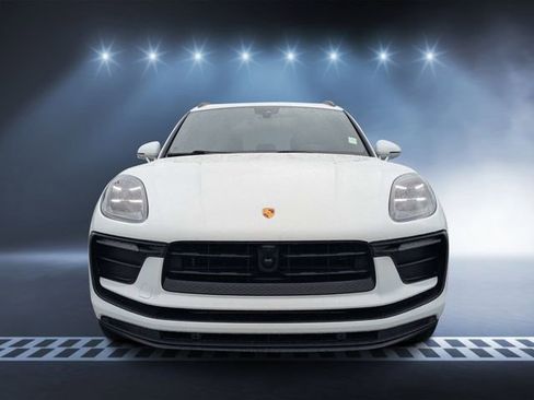 Used 2023 Porsche Macan Turbo AWD/4WD image 8