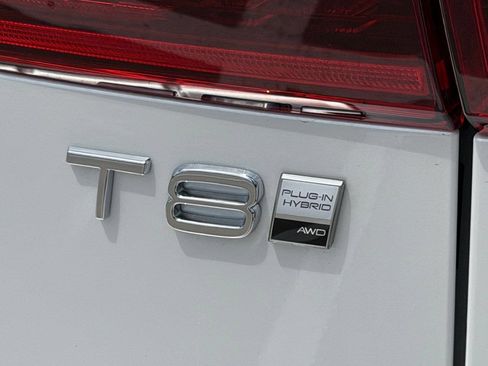 New 2026 Volvo XC60 T8 Plus w/ Climate Package PRO AWD/4WD image 7
