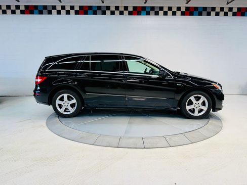 Used 2012 Mercedes-Benz R 350 4MATIC image 23