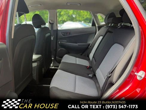 Used 2022 Hyundai Kona SE AWD/4WD image 16
