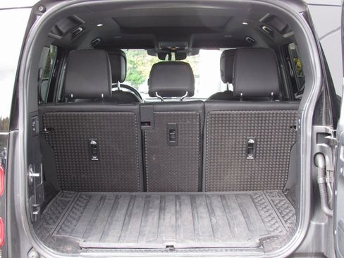 Used 2022 Land Rover Defender 110 X-Dynamic HSE image 22