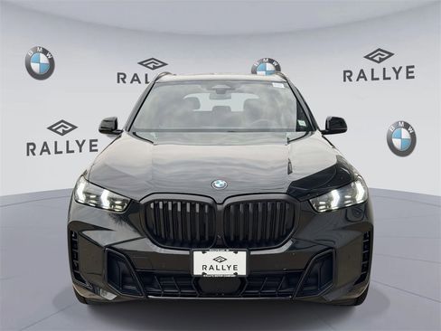 Certified 2024 BMW X5 xDrive40i w/ M Sport Package image 2