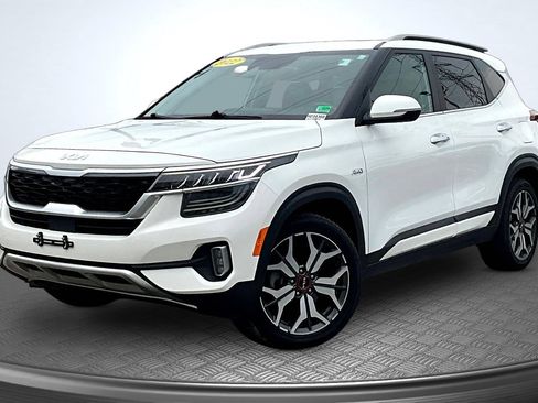 Used 2022 Kia Seltos SX w/ Sunroof Package AWD/4WD image 1