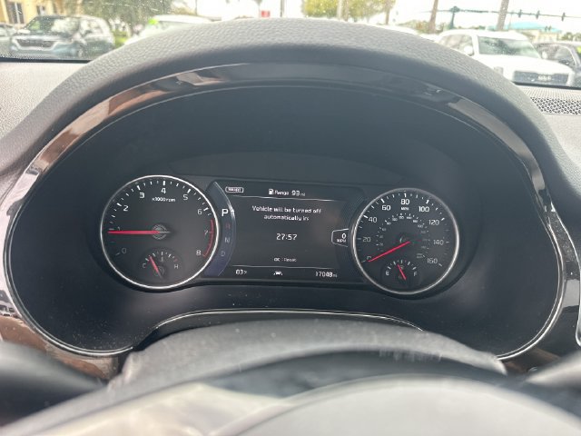 Certified 2023 Kia Seltos SX w/ SX Sunroof Package AWD/4WD image 23