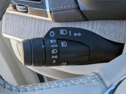 Used 2025 Volvo XC90 B6 Ultra w/ Lounge Package image 24