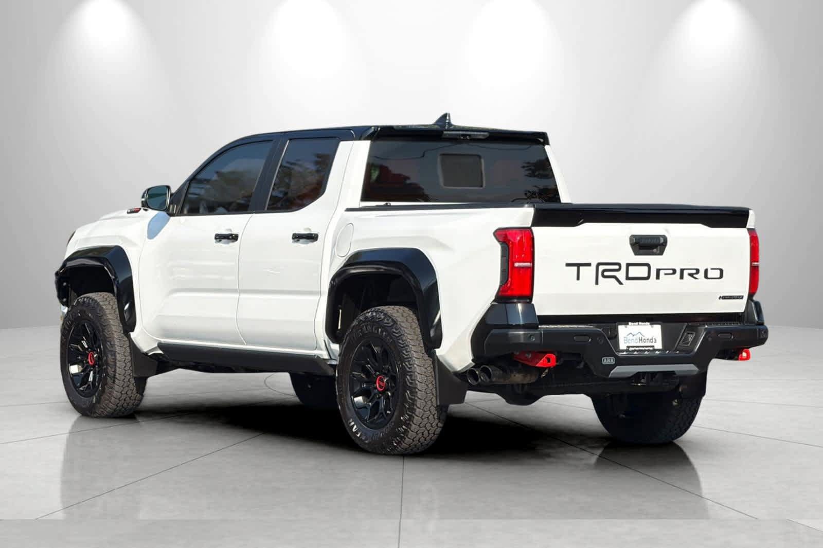 Used 2024 Toyota Tacoma TRD Pro AWD/4WD image 6