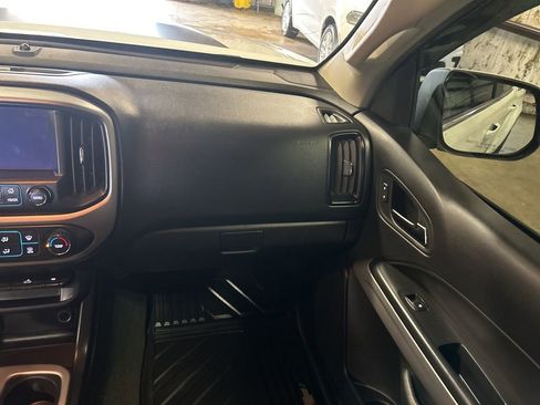 Used 2018 Chevrolet Colorado LT w/ LT Convenience Package image 20