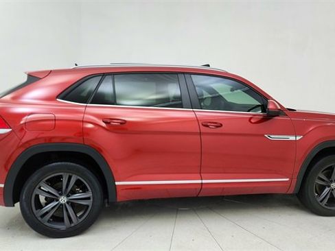 Used 2021 Volkswagen Atlas Cross Sport SE w/ Panoramic Sunroof Package image 6