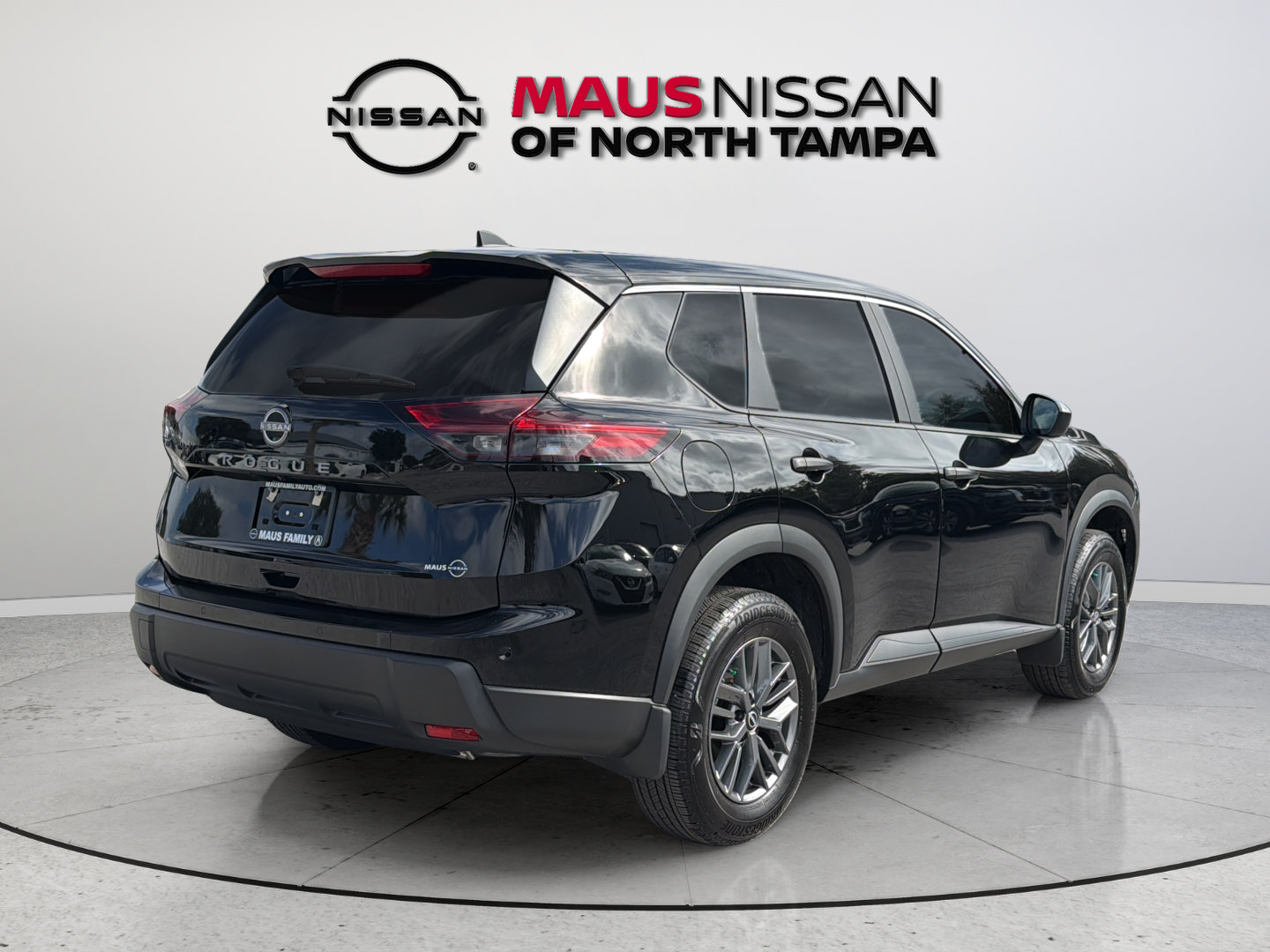 Certified 2025 Nissan Rogue S FWD image 10