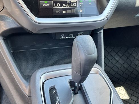 Used 2025 Subaru Crosstrek 2.5i Premium AWD/4WD image 27