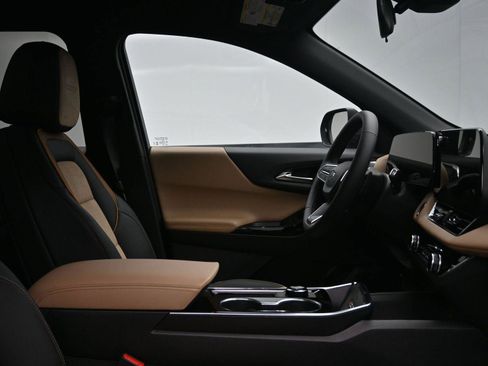 New 2026 Chevrolet Equinox ACTIV w/ Convenience Package III image 10