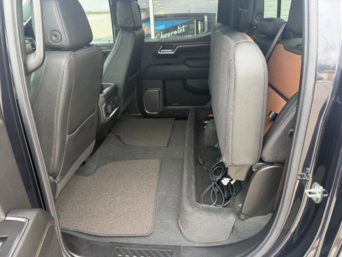 Used 2024 Chevrolet Silverado 1500 High Country w/ High Country Premium Package image 23