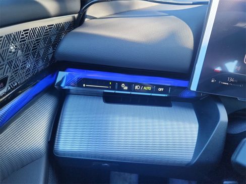 New 2026 BMW 540i xDrive w/ Executive Package image 22