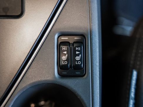 Used 2024 Subaru Crosstrek 2.0i Premium image 24