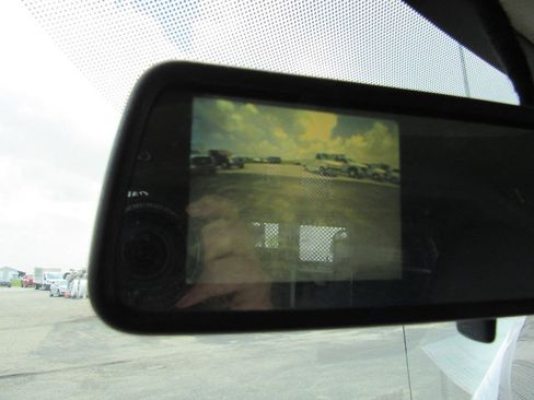 Used 2014 Chevrolet Express 2500 RWD image 36