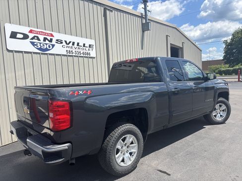Used 2018 Chevrolet Silverado 1500 LT AWD/4WD image 7