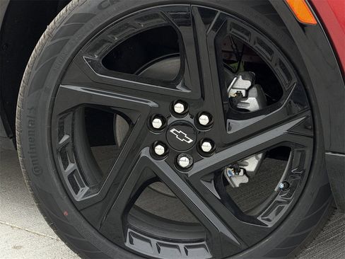 New 2026 Chevrolet Equinox EV RS image 9