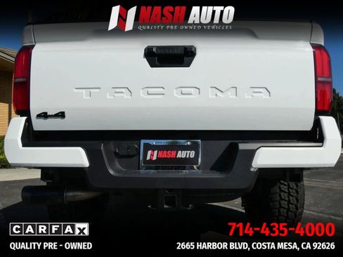 Used 2025 Toyota Tacoma TRD Sport AWD/4WD image 10