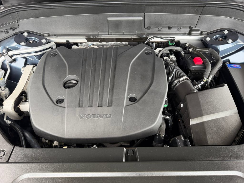 Certified 2026 Volvo XC90 B5 Ultra AWD/4WD image 29