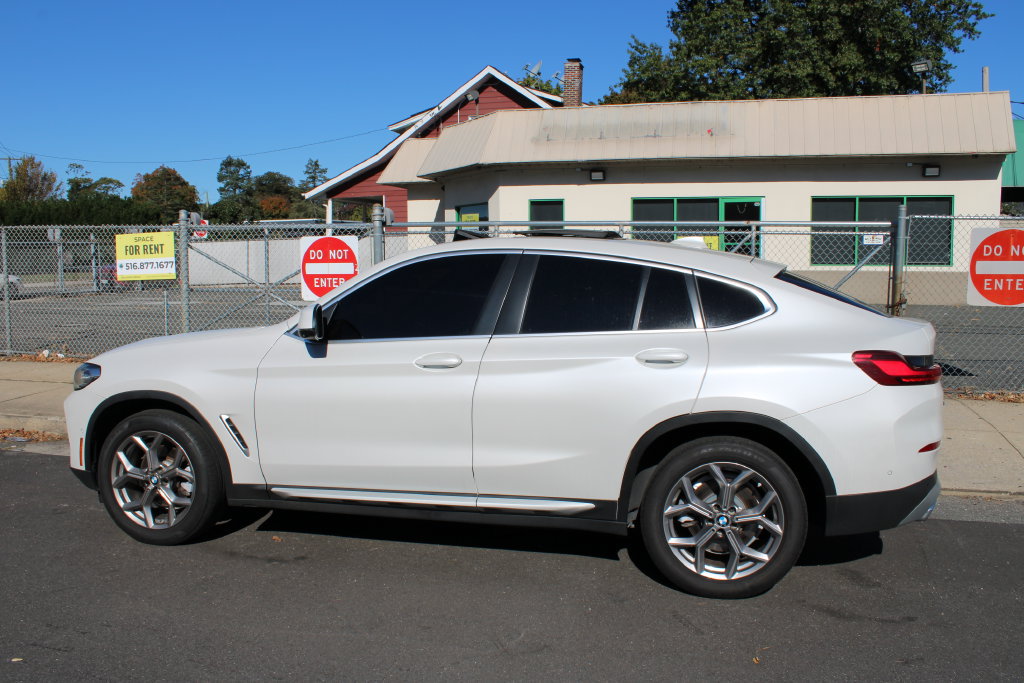 Used 2023 BMW X4 xDrive30i AWD/4WD image 8