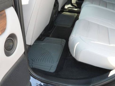 Used 2019 Honda CR-V EX-L image 17