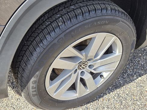 Used 2021 Volkswagen Atlas S image 5