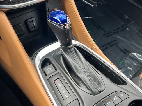 Used 2017 Chevrolet Volt Premier w/ Driver Confidence II Package image 22