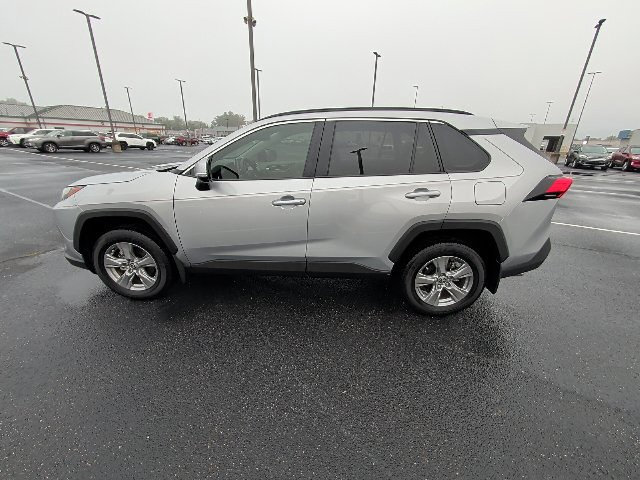Used 2025 Toyota RAV4 XLE w/ Convenience Package FWD image 10